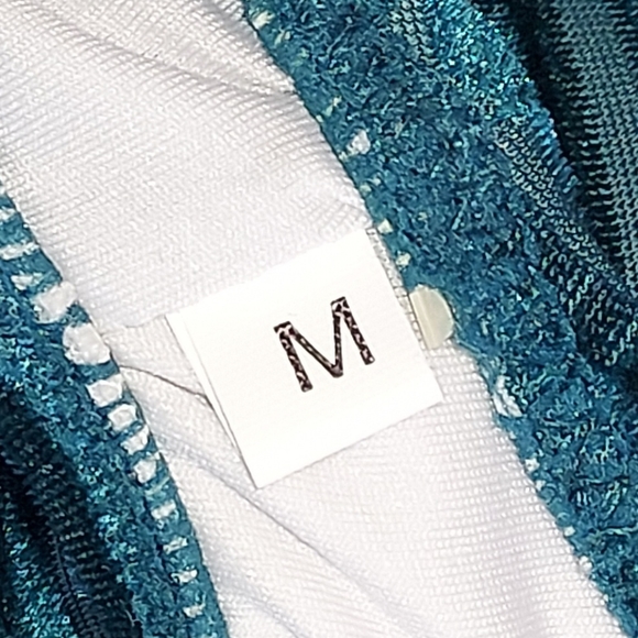 Cupshe Swim Crushed Velvet Dark Teal Ribbed Cut Out Swimsuit 2 Piece NWT - Picture 6 of 8